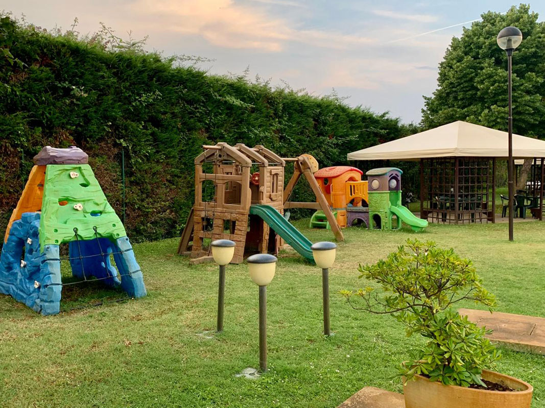 Garden with games for children KoKo Hotel Milano Marittima